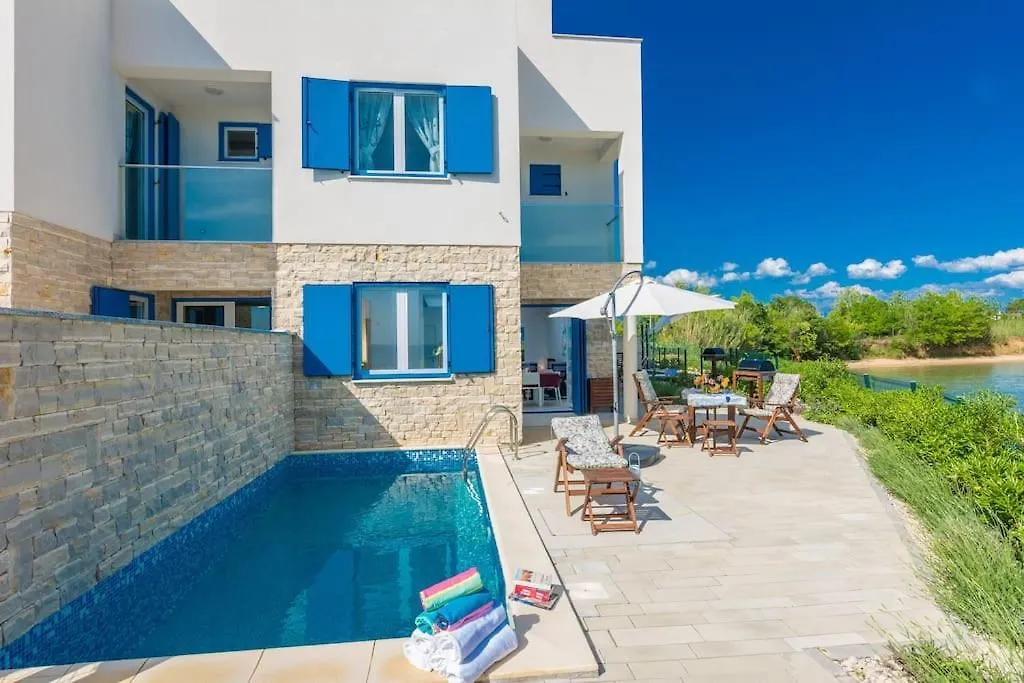 Villa Lavender Privlaka  Holiday home