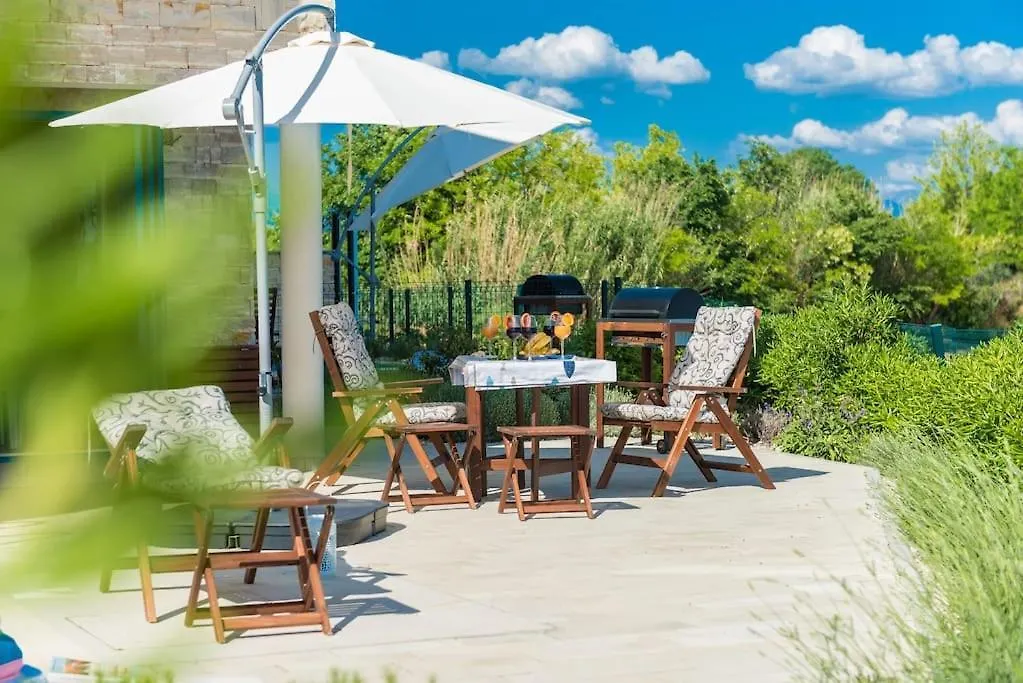 Villa Lavender Privlaka  Holiday home Privlaka (Zadar)
