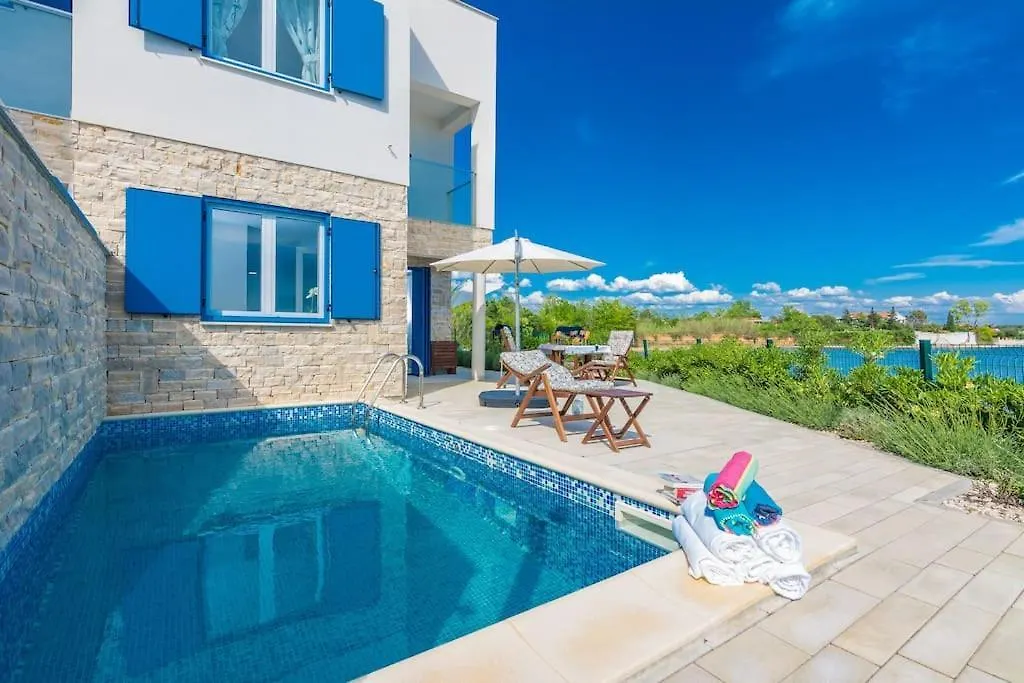 Villa Lavender Privlaka  Holiday home