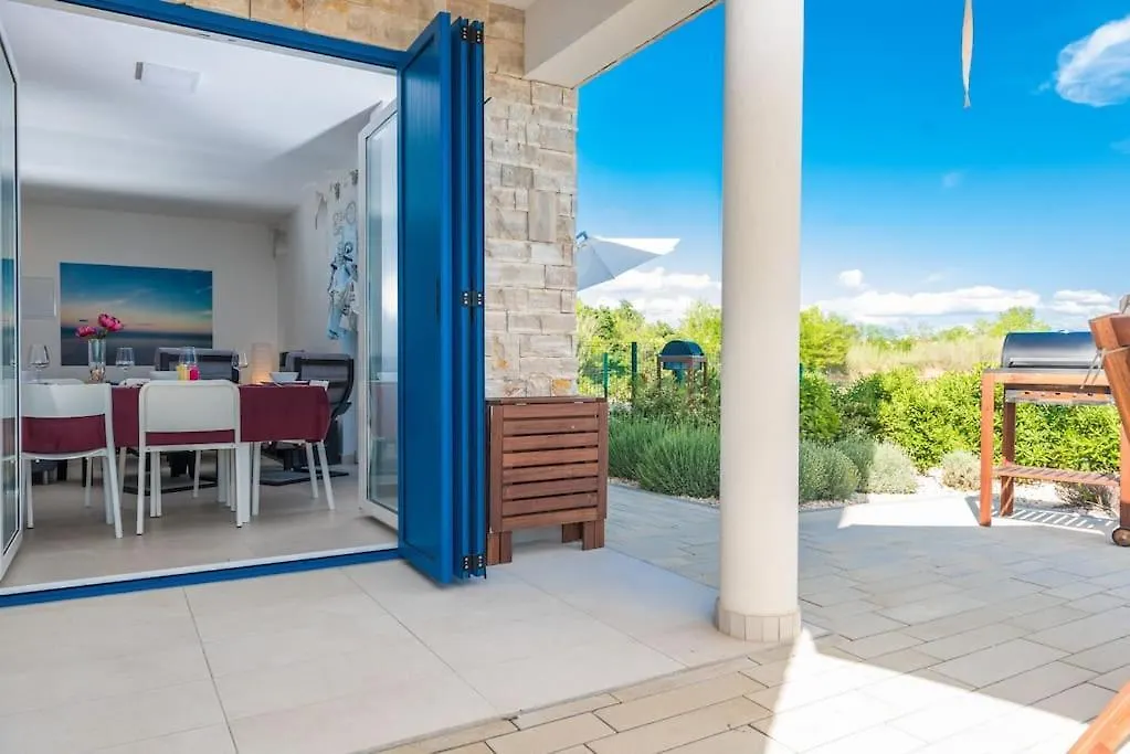 Villa Lavender Privlaka  Holiday home