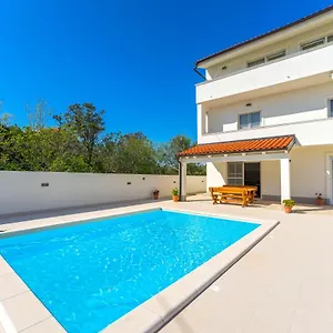 Bianca - With Private Pool Privlaka (Zadar)